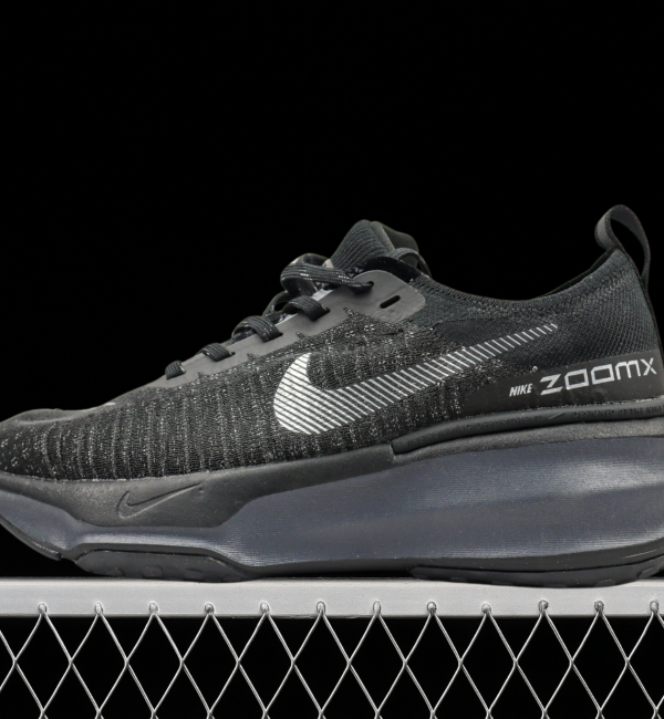 NIKE ZOOMX INVINCLIBE RUN 3 – PRETO